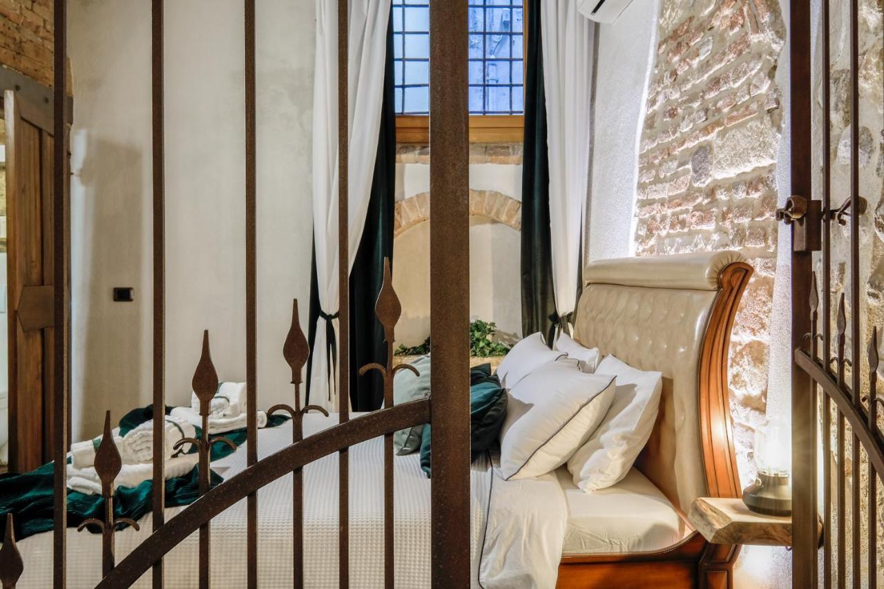 Dimora Scaligera Luxury Apartment Vérone Extérieur photo