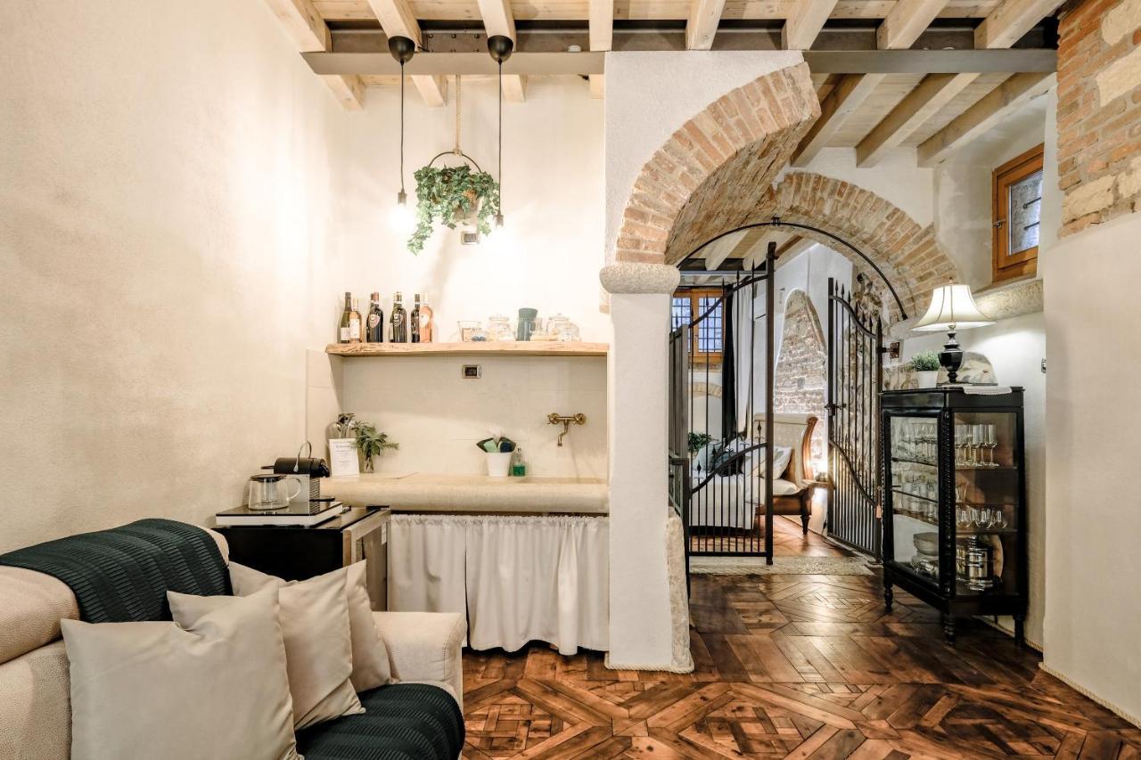 Dimora Scaligera Luxury Apartment Vérone Extérieur photo