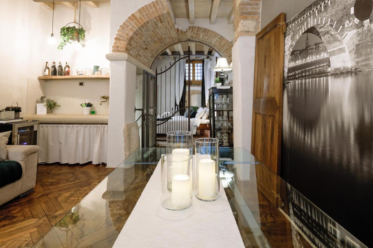 Dimora Scaligera Luxury Apartment Vérone Extérieur photo